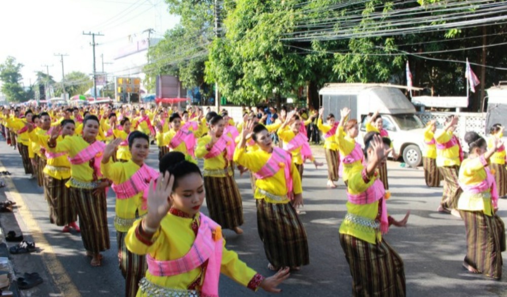 วันพระสุนทรพิพิธบุญคูณลานของดีอำเภอโกสุมพิสัย