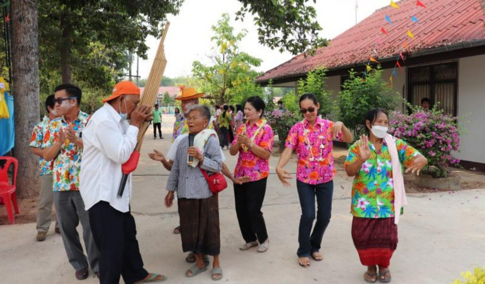 โครงการสืบสานประเพณีสงกรานต์