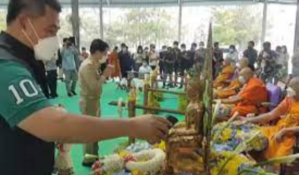 โครงการจัดงานประเพณีสรงน้ำพระครูสีหราช วัดสวนตาลวราราม (วัดแก่นท้าว)
