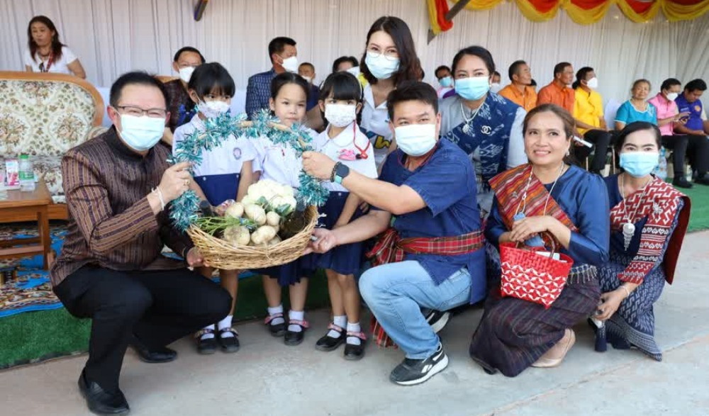 โครงการจัดงานประเพณีมันแกวเงินล้าน