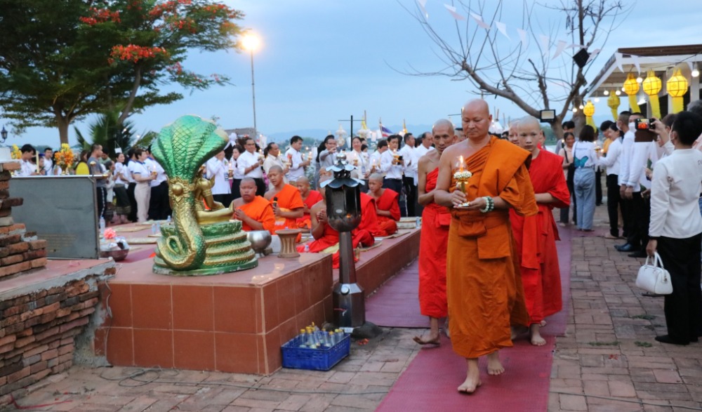 งาน "เวียนเทียนทางน้ำ กลางกว๊านพะเยา ครั้งที่ 49 เนื่องในวันอาสาฬหบูชา" ประจำปี 2566