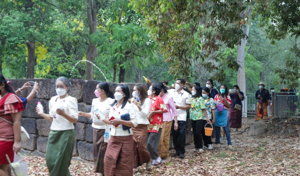 งานนมัสการพระพุทธรูปนาคปรก สรงกู่บ้านแดง