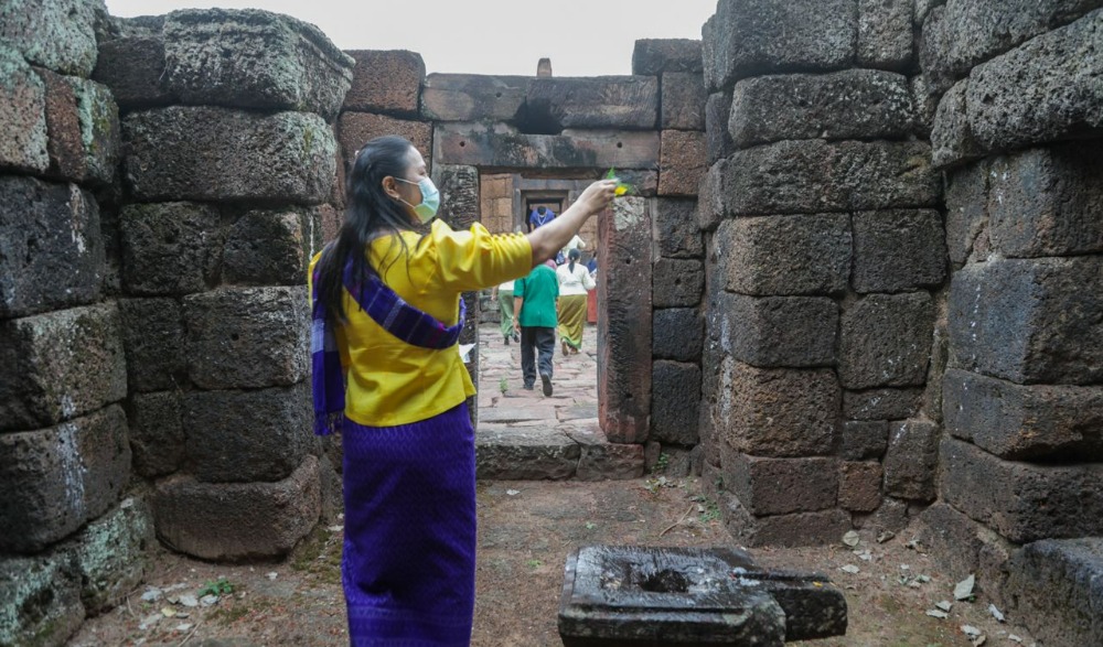 งานนมัสการพระพุทธรูปนาคปรก สรงกู่บ้านแดง