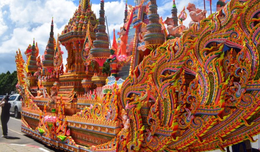 ประเพณีชักพระ
