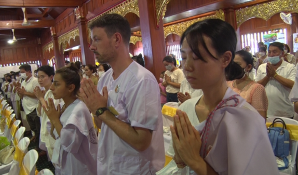 ประเพณีสรงน้ำพระธาตุ