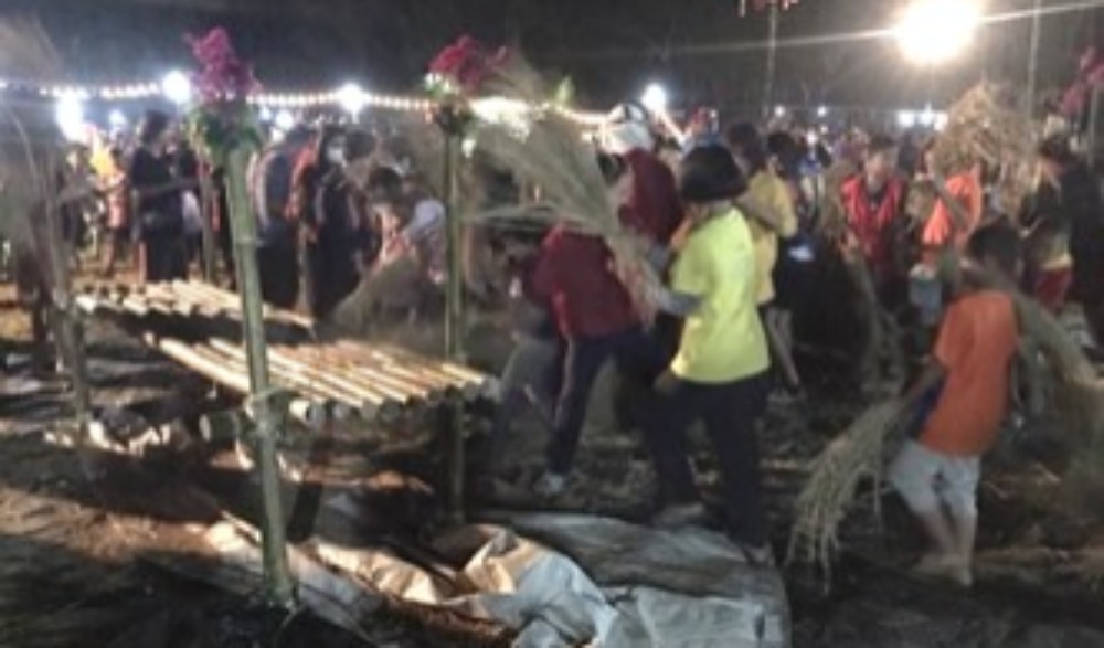 ประเพณีฟาดข้าวบ้านเวียคะดี้