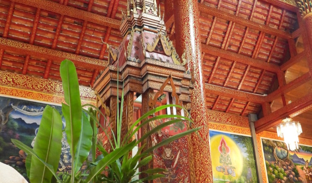 ประเพณีตั้งธรรมหลวง