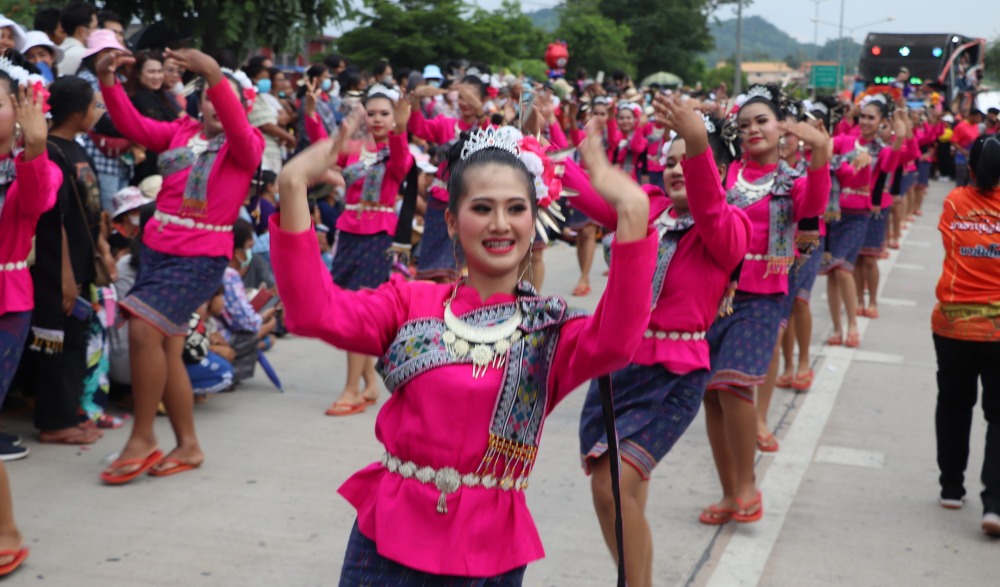 ประเพณีบุญบั้งไฟเอราวัณ