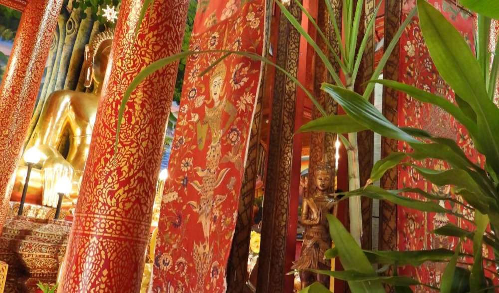 ประเพณีการตั้งธรรมหลวงเดือนยี่เป็งอำเภอแม่แจ่ม