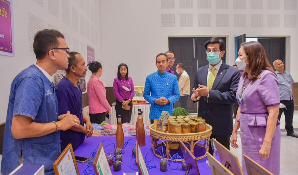 โครงการขับเคลื่อนการส่งเสริมคุณธรรมแห่งชาติของจังหวัดพัทลุง ประจำปีงบประมาณ  พ.ศ. ๒๕๖๖ :กิจกรรมงานสมัชชาคุณธรรมจังหวัดพัทลุง  (ตลาดนัดคุณธรรม)