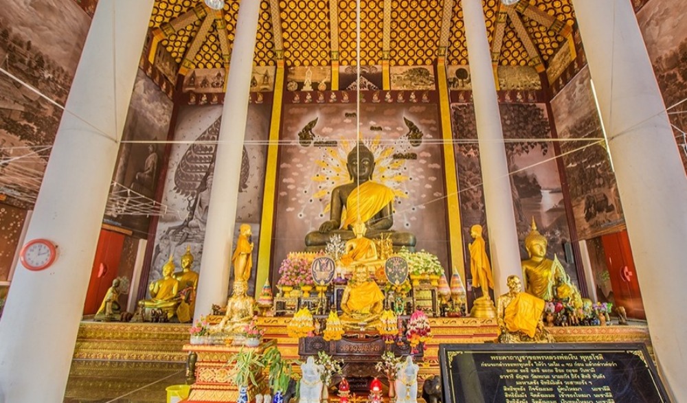 งานปิดทองนมัสการหลวงพ่อเงินวัดท้ายน้ำ