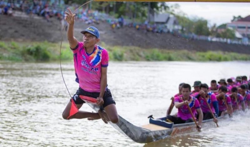 ประเพณีแห่พระแข่งเรือขึ้นโขนชิงธง มรดกทางวัฒนธรรมแห่งลุ่มน้ำหลังสวน