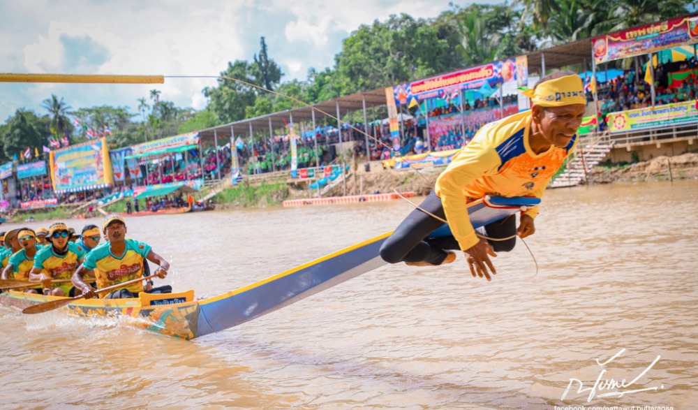 ประเพณีแห่พระแข่งเรือขึ้นโขนชิงธง มรดกทางวัฒนธรรมแห่งลุ่มน้ำหลังสวน