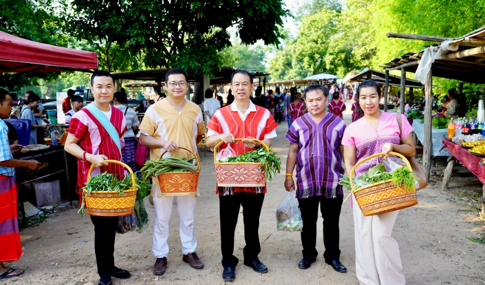 การตักบาตรผัก