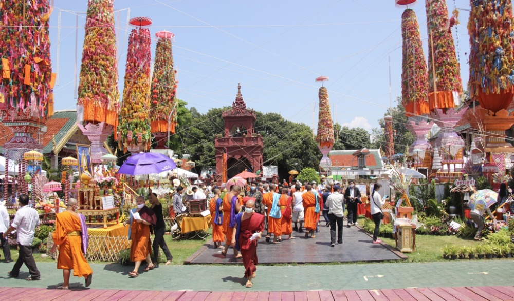 งานประเพณีสลากย้อมเมืองลำพูน หนึ่งเดียวในโลก ประจำปี ๒๕๖๖