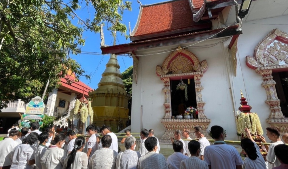 งานประเพณีสรงน้ำอัฐิธาตุครูบาศรี อริยวํโส พระครูสีหสุวรรณวงศ์ (สิงห์ทอง อินฺทวํโส)