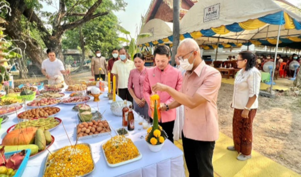 งานฉลององค์ปราสาททอง
