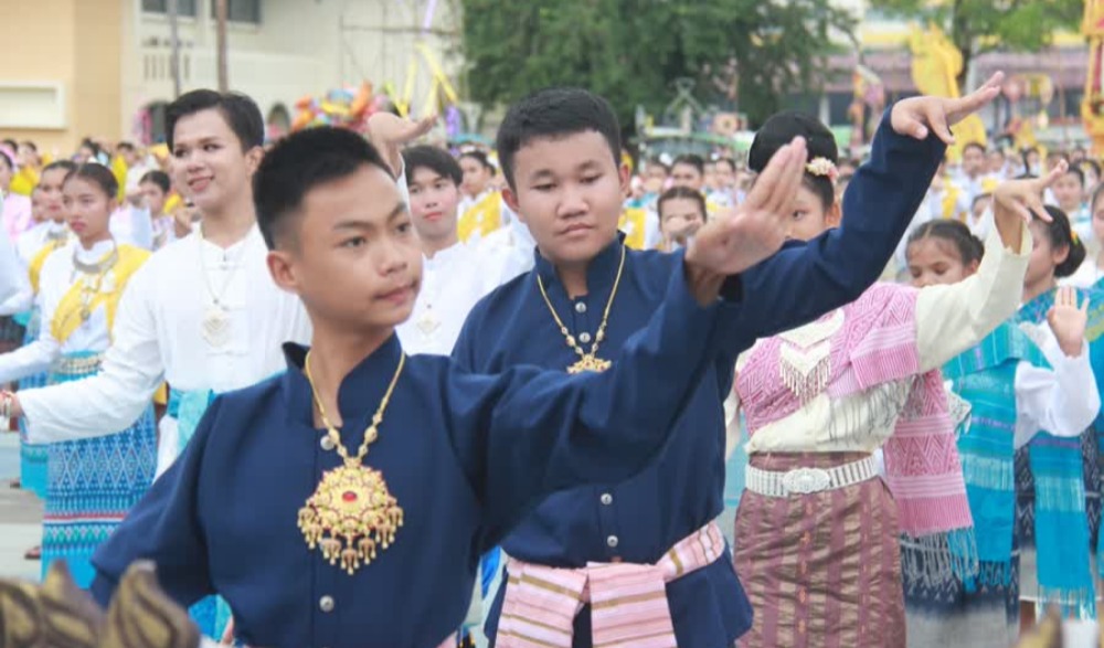 งานประเพณีแห่เทียนพรรษา ประจำปี 2566