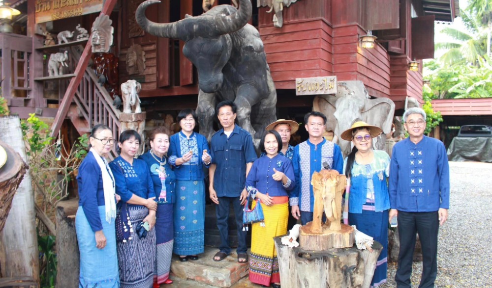 กิจกรรมลานวัฒนธรรมชุมชนท่องเที่ยวเชิงสร้างสรรค์” และเยี่ยมเยือนแหล่งเรียนรู้ชุมชนท่องเที่ยว