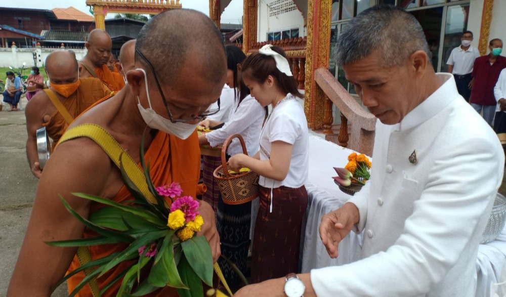 กิจกรรมเข้าวัดปฏิบัติธรรมวันธรรมสวนะ "ครอบครัว ศรัทธาอิ่มบุญ อุดหนุนชุมชน"