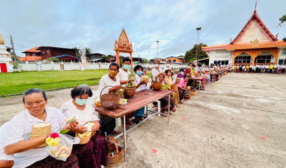 กิจกรรมเข้าวัดปฏิบัติธรรมวันธรรมสวนะ "ครอบครัว ศรัทธาอิ่มบุญ อุดหนุนชุมชน"