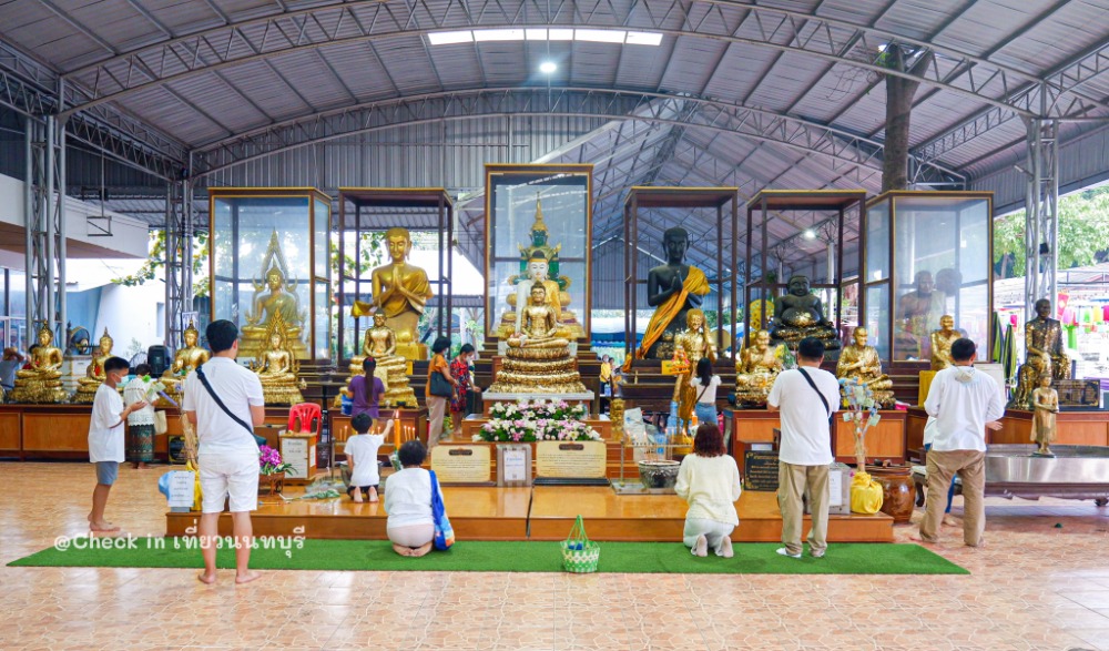 ทำบุญแขวนโคมยี่เปงล้านนา ถวายหลวงพ่อใหญ่ อายุกว่า 400 ปี
