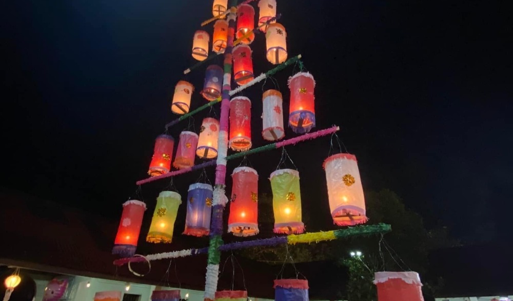 ประกวดทำโคมแขวนทรงกระบอก(โคมแข้งช้าง)