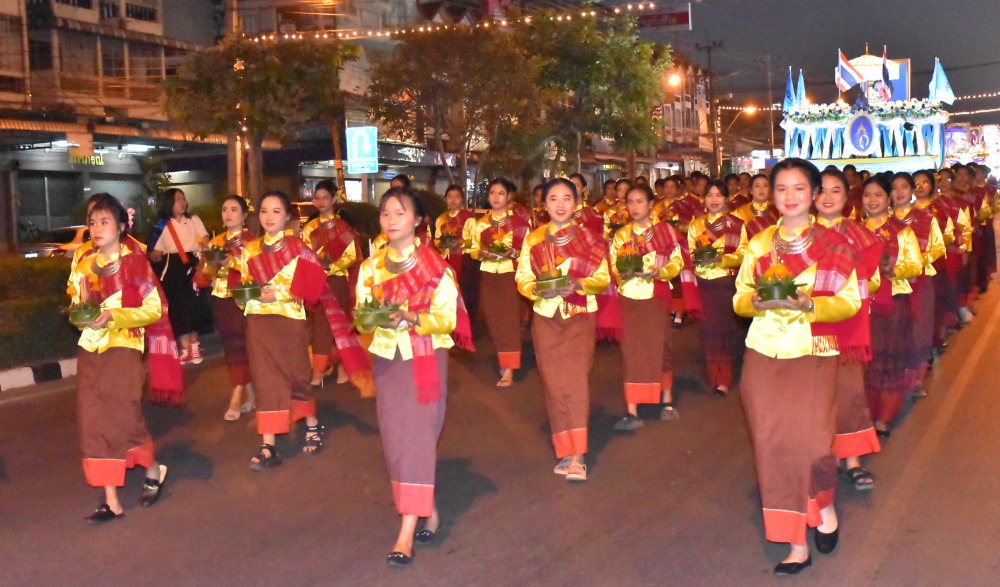 งานเทศกาลลอยพระประทีปพระราชทานสิบสองเพ็งไทสกล จังหวัดสกลนคร ประจำปี 2566