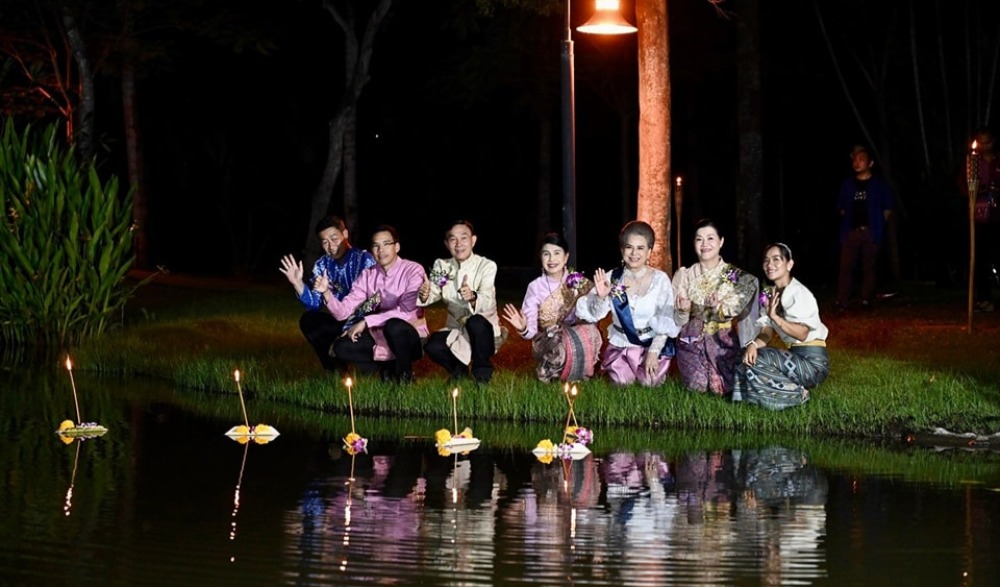งานประเพณีลอยกระทงกาบกล้วยเมืองแม่กลอง ประจำปี 2566