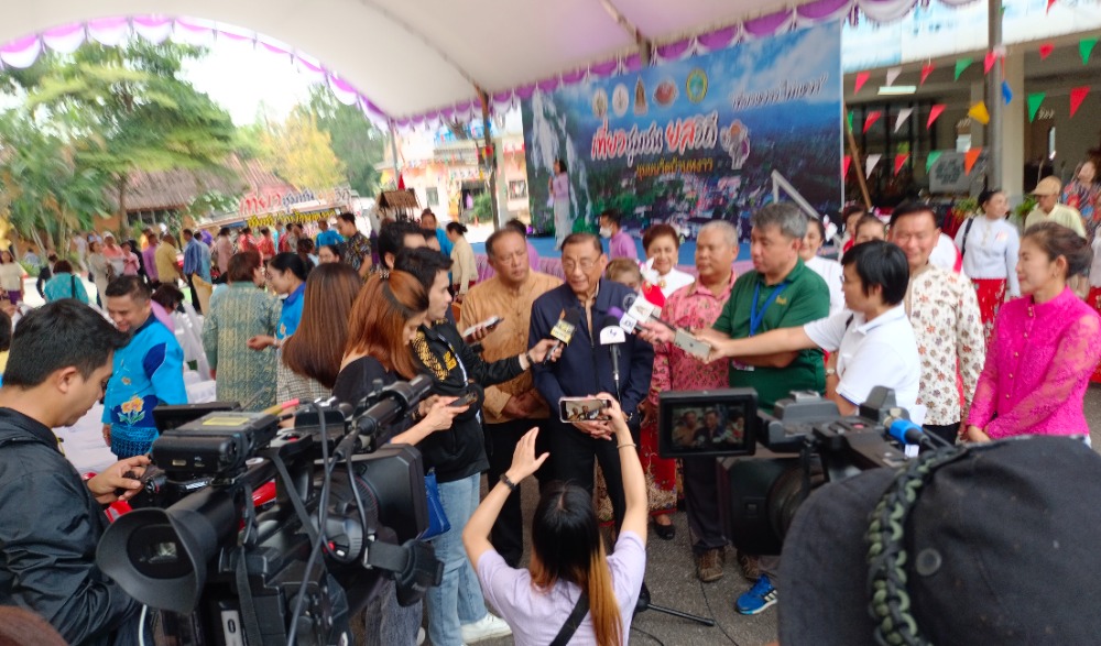 ชุมชนยลวิถีวัดบ้านหงาว