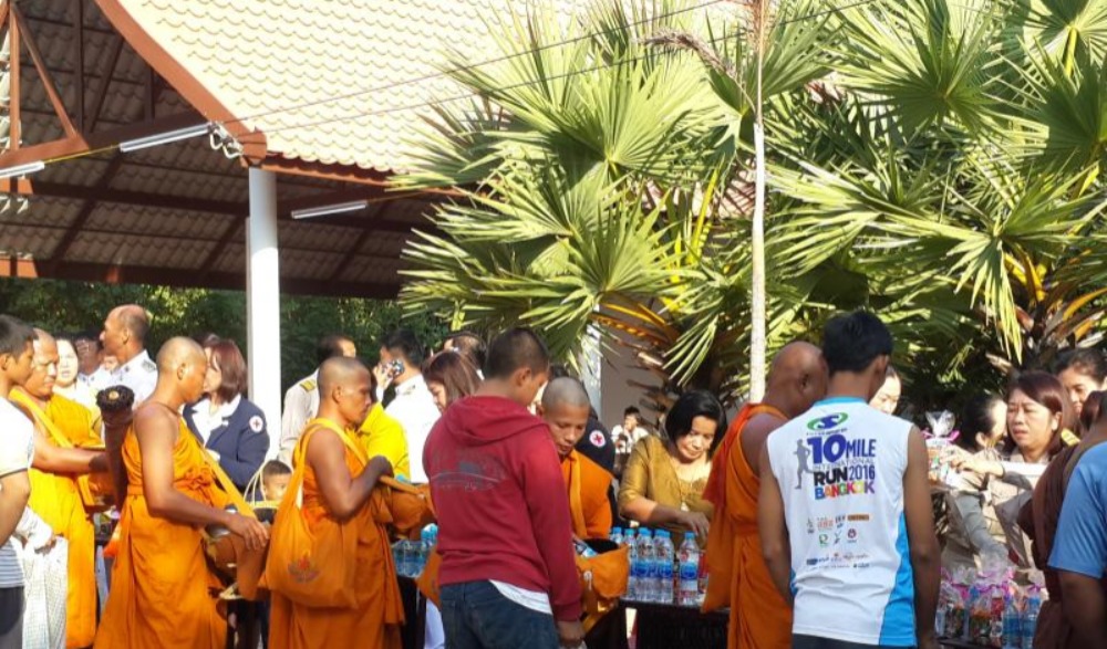ประเพณีตักบาตรเทโว วัดเขาวงจินดาราม