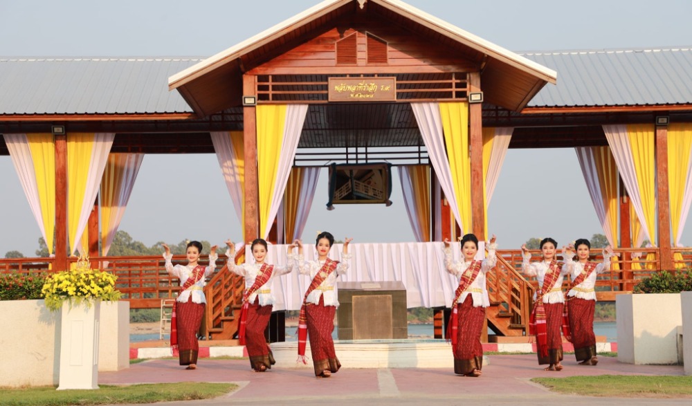 งานมหาสงกรานต์แก่งสะพือ World Songkran Festival จังหวัดอุบลราชธานี