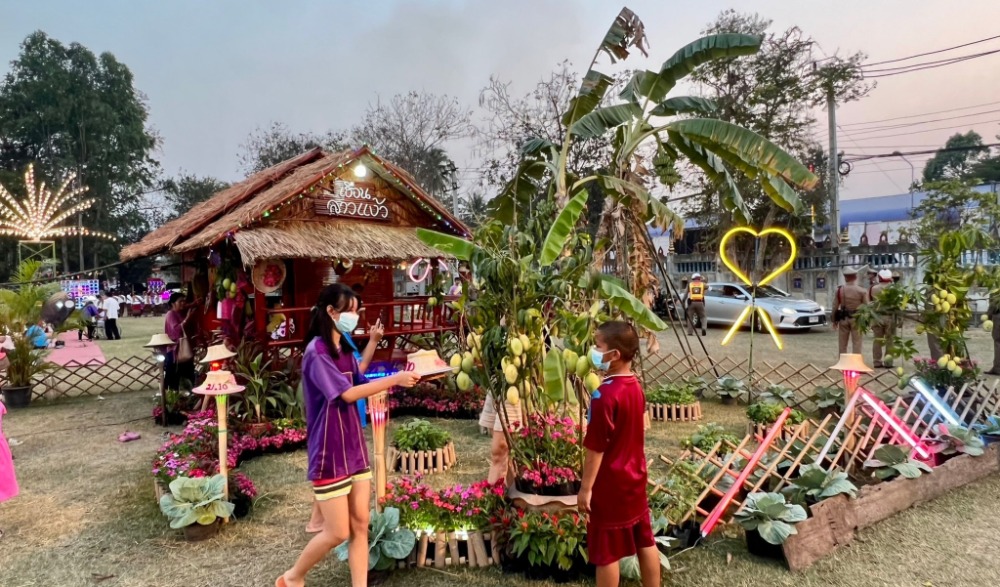 งานม่วนซื่อหมู่เฮาไทย-ลาวแง้วทองเอน ครั้งที่ ๑๒