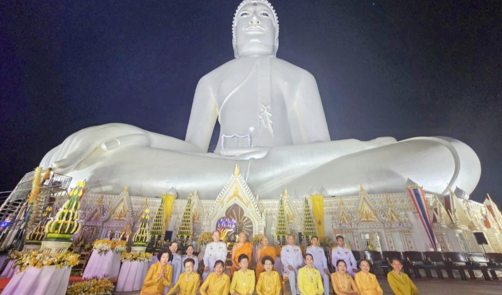 งานสืบสานบุญประเพณีสงกรานต์ พิธีสรงน้ำพระราชทาน พระพุทธมิ่งมงคลมุณีศรีมุกดาหาร ประจำปี ๒๕๖๗
