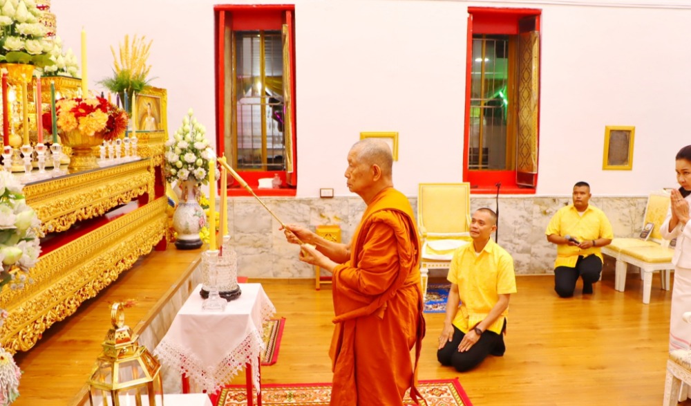 สวดมนต์ข้ามปี เสริมสิริมงคลทั่วไทย ส่งท้ายปีเก่า ต้อนรับศักราชใหม่