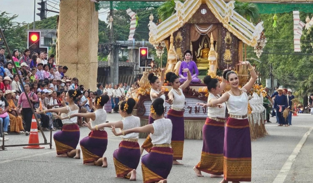 งานมหกรรมของดีอำเภอท่าปลา และประเพณีแห่ผีตลกในเทศกาลออกพรรษา ประจำปี 2568