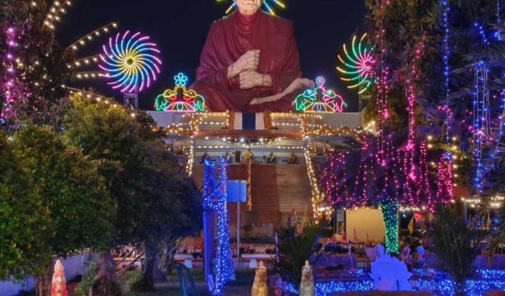 ประเพณีลอยกระทงและทอดกฐินสามัคคี วัดสระลงเรือ