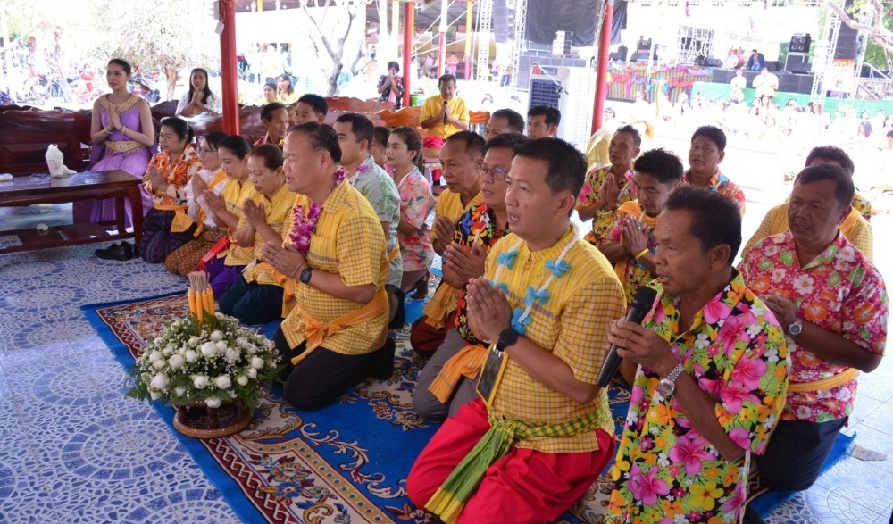 งานแห่พระ สืบสานประเพณีสงกรานต์ ตามโครงการอนุรักษ์ ฟื้นฟู สืบสาน ศิลปวัฒนธรรมท้องถิ่นบ้านเลาขวัญ