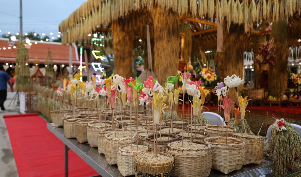 กิจกรรมงานบุญคูณลาน บำเพ็ญทานบุญผะเหวด เทศกาลทะเลทุง