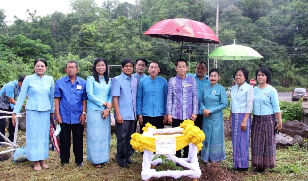 งานเทศกาลเที่ยวหอยหิน กินลำไย ไหว้หลวงปู่ขาว ประจำปี 2569