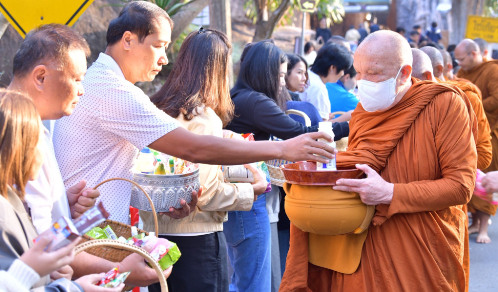 งานประเพณีสักการะหลวงปู่ขาว อนาลโย วัดถ้ำกลองเพล งานวันกตัญญุตาบูชาคุณพระบูรพาจารย์ วัดถ้ำกลองเพล และเนื่องในเทศกาลวันวิสาขบูชา พุทธศักราช ๒๕๖๙ จังหวัดหนองบัวลำภู
