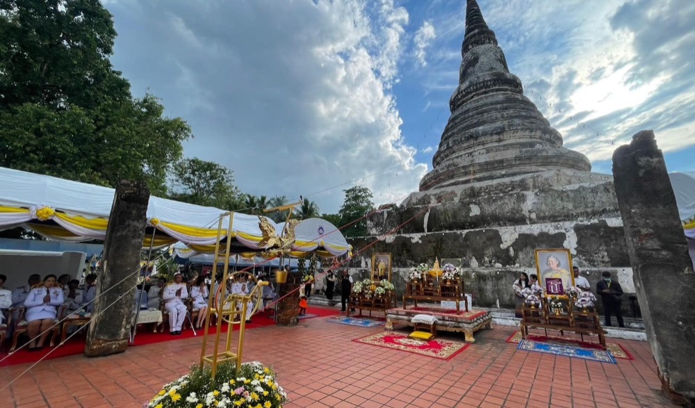 งานพิธีสรงน้ำและห่มผ้าเจดีย์พระธาตุพระฝาง และงานนมัสการองค์พระฝางทรงเครื่องจำลอง ประจำปี 2569
