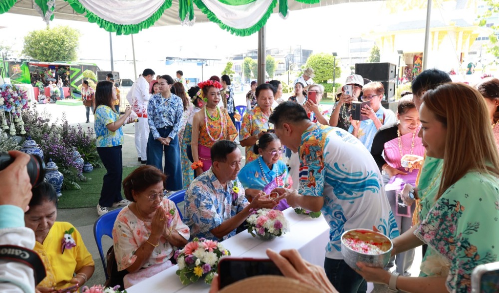 ประเพณีขึ้นเบญจา