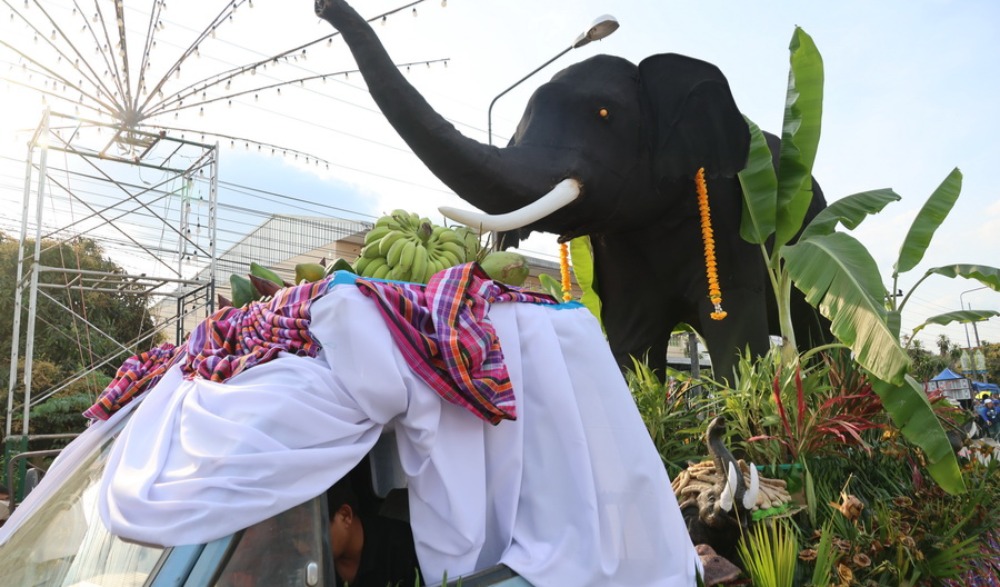 งานประเพณี "พญาช้าง-นางผมหอม"